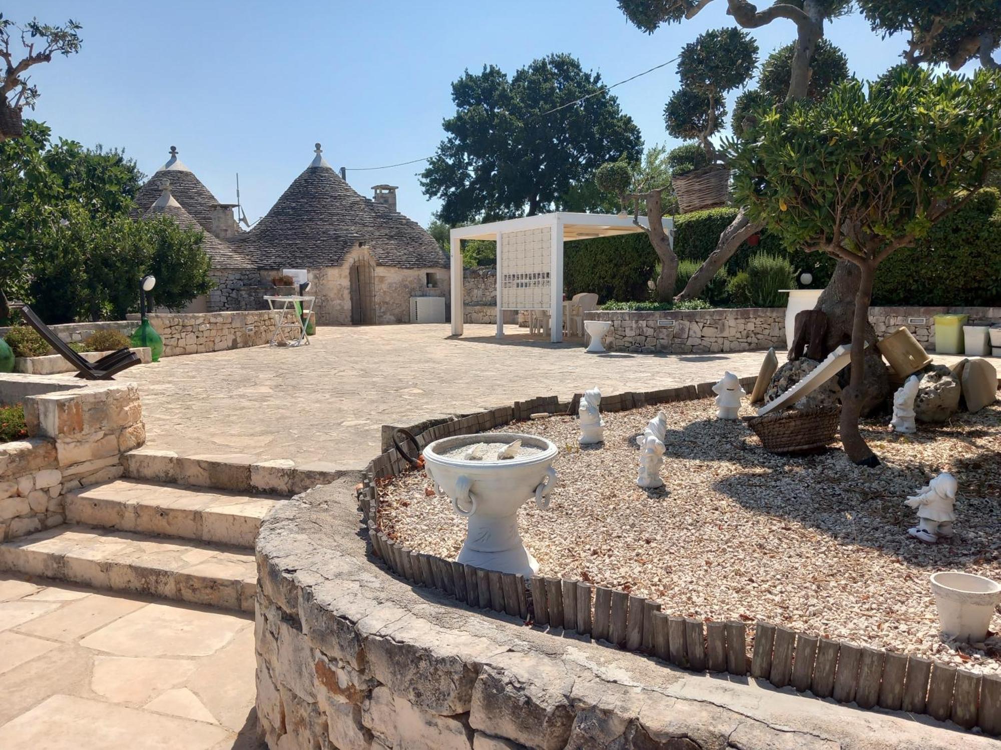 Trullo Monte Del Sale Guest House Alberobello Exterior photo
